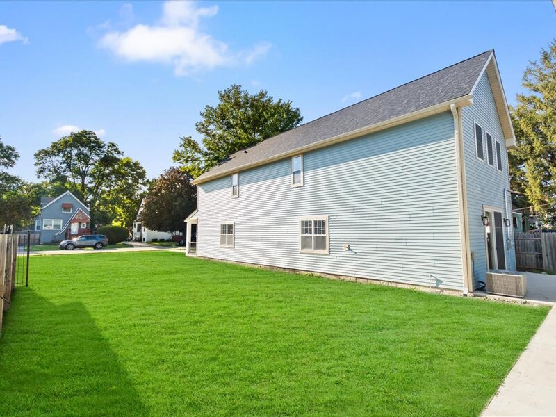 1411 S 6th Avenue Maywood IL 60153