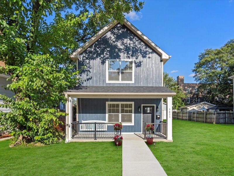 1411 S 6th Avenue Maywood IL 60153