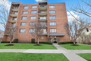 Photo of 1389 Perry Street Des Plaines IL 60016 Unit 203