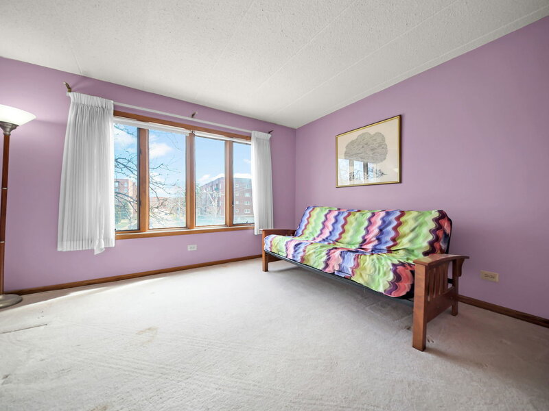 1389 Perry Street Des Plaines IL 60016