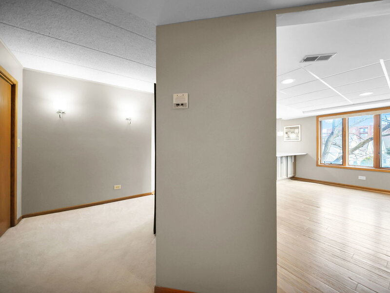 1389 Perry Street Des Plaines IL 60016