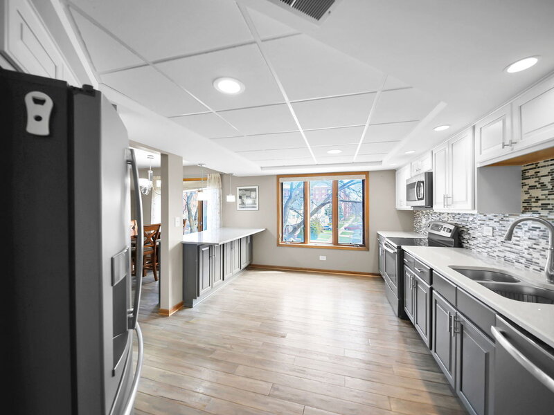 1389 Perry Street Des Plaines IL 60016