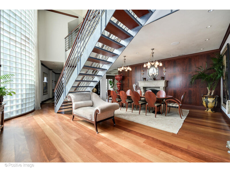 1811 N Howe Street Chicago IL 60614