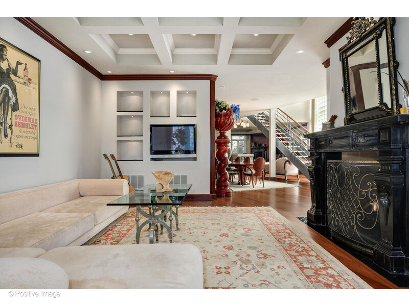 1811 N Howe Street Chicago IL 60614