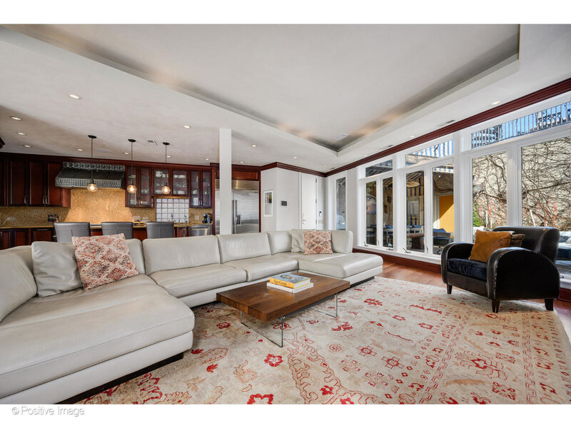 1811 N Howe Street Chicago IL 60614