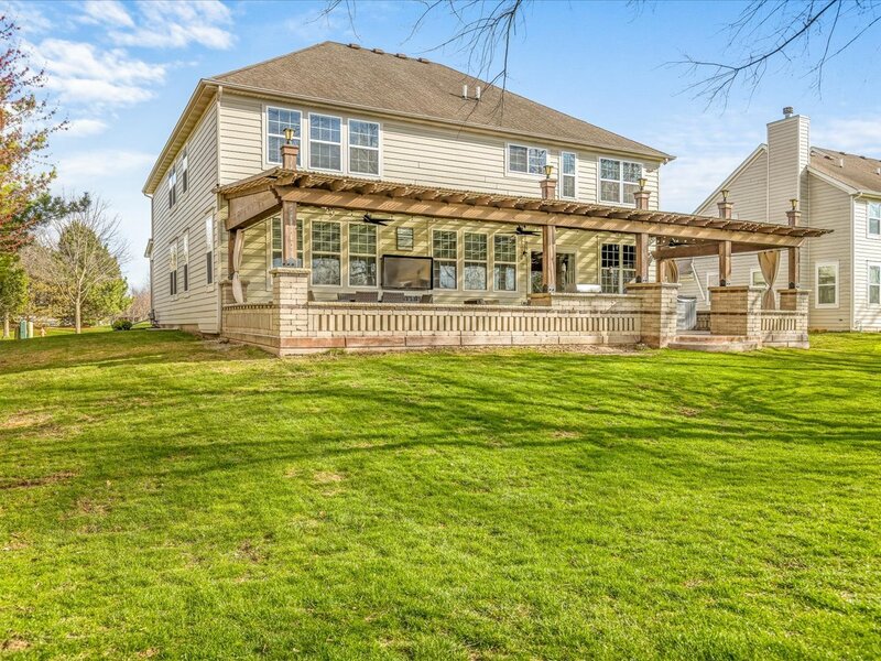 342 Comstock Drive Elgin IL 60124