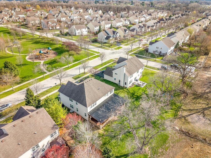342 Comstock Drive Elgin IL 60124