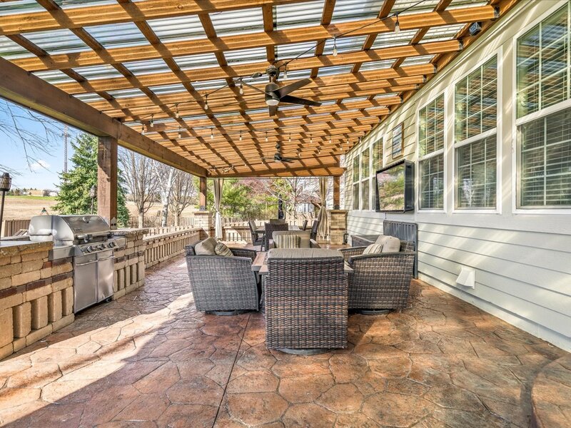 342 Comstock Drive Elgin IL 60124