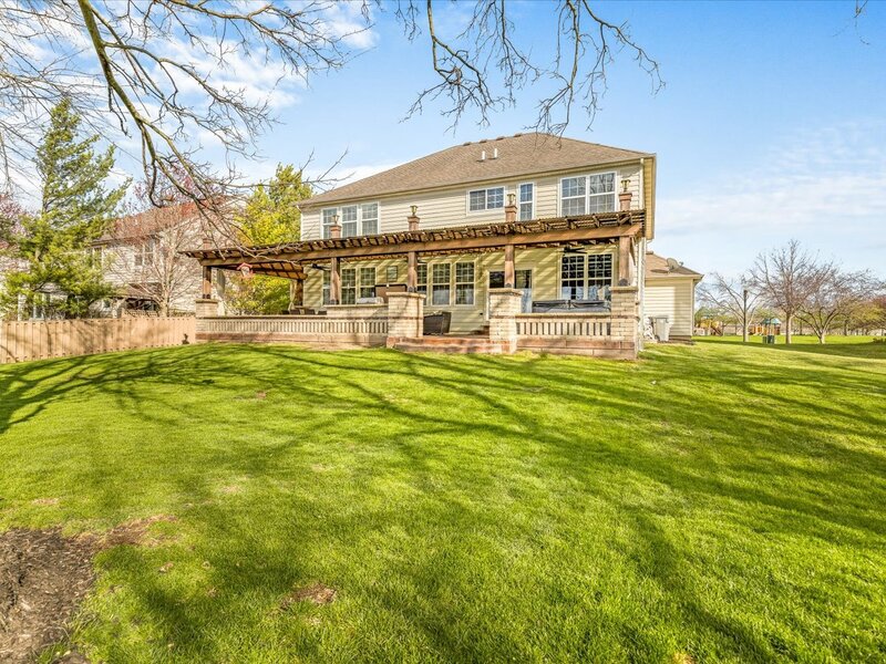 342 Comstock Drive Elgin IL 60124