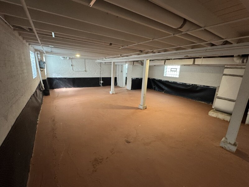8445 S May Street Chicago IL 60620