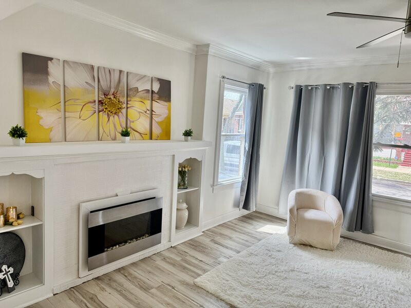 8445 S May Street Chicago IL 60620
