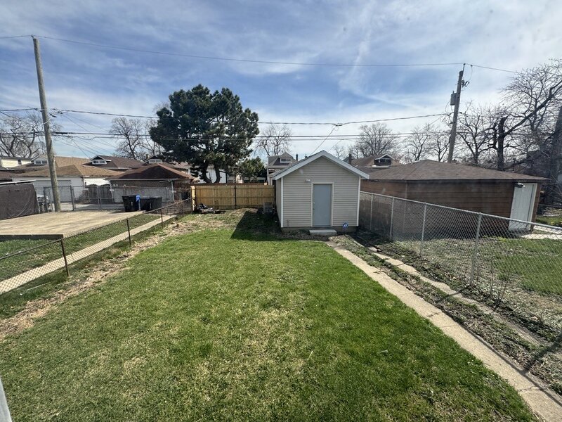 8445 S May Street Chicago IL 60620