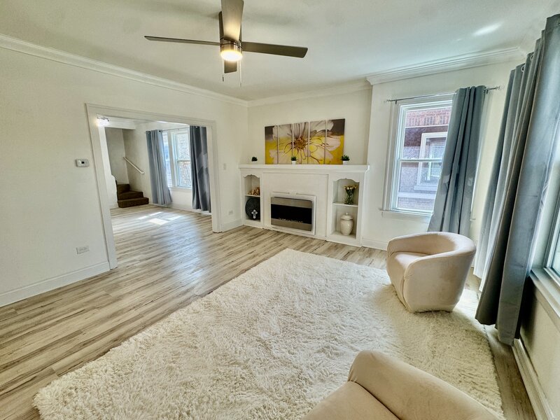 8445 S May Street Chicago IL 60620