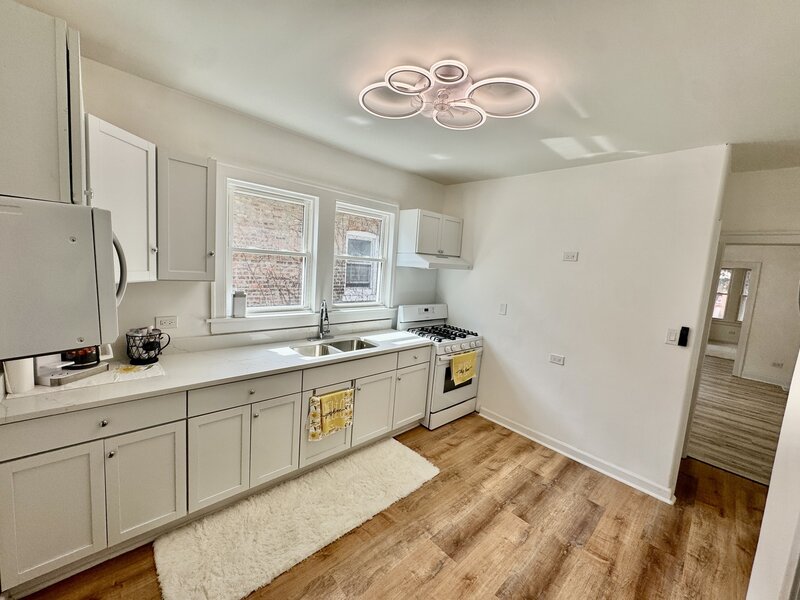 8445 S May Street Chicago IL 60620