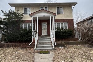 Photo of 1906 S 7th Avenue Maywood IL 60153