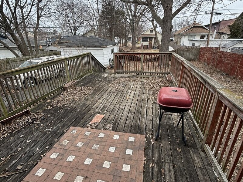 1906 S 7th Avenue Maywood IL 60153