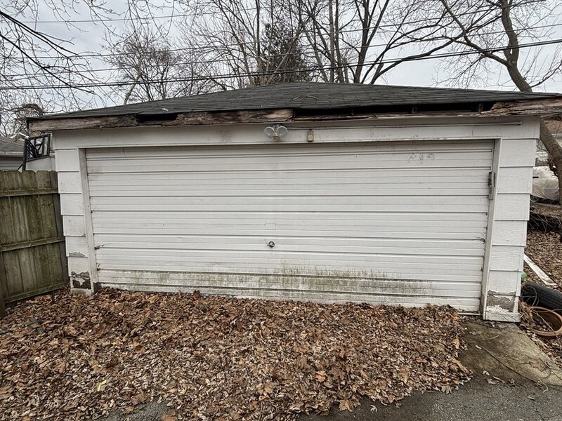 1906 S 7th Avenue Maywood IL 60153