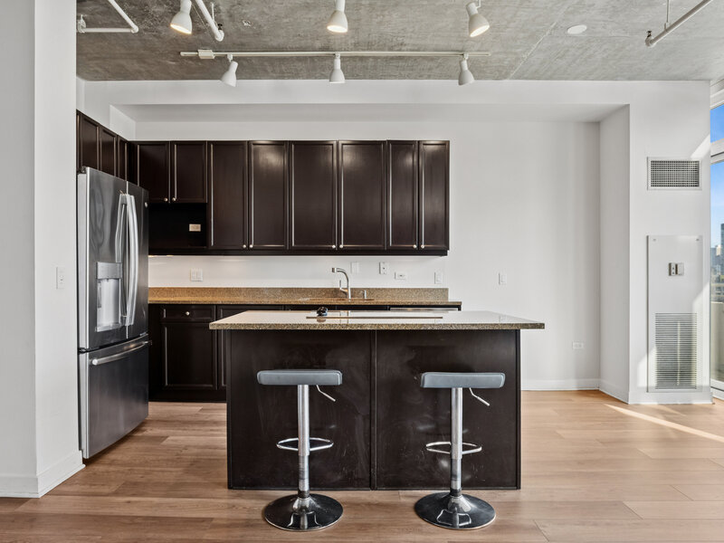 737 W Washington Boulevard Chicago IL 60661