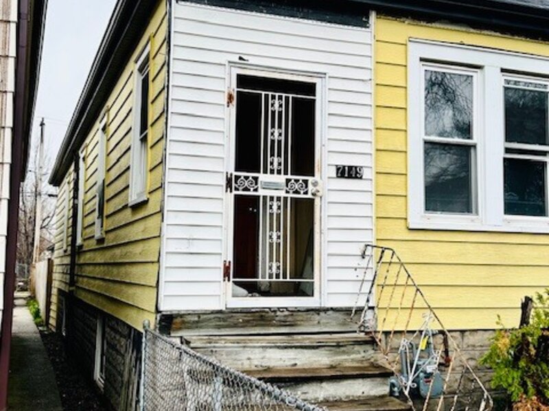 7149 S Honore Street Chicago IL 60636