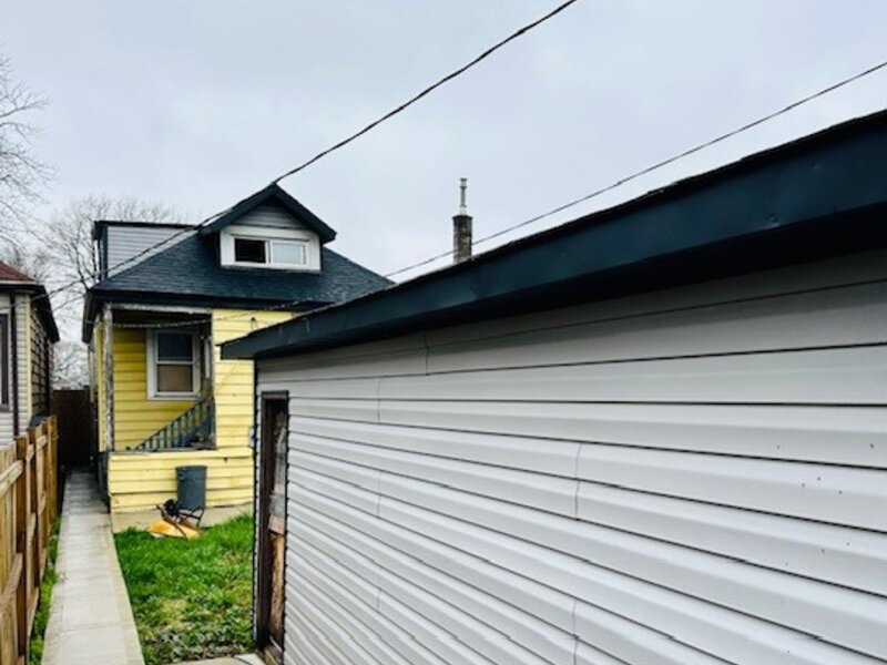 7149 S Honore Street Chicago IL 60636