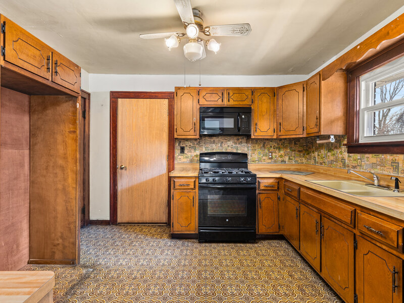 718 Warren Avenue Rockdale IL 60436