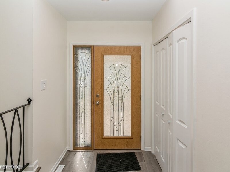 1142 E 159th Place South Holland IL 60473