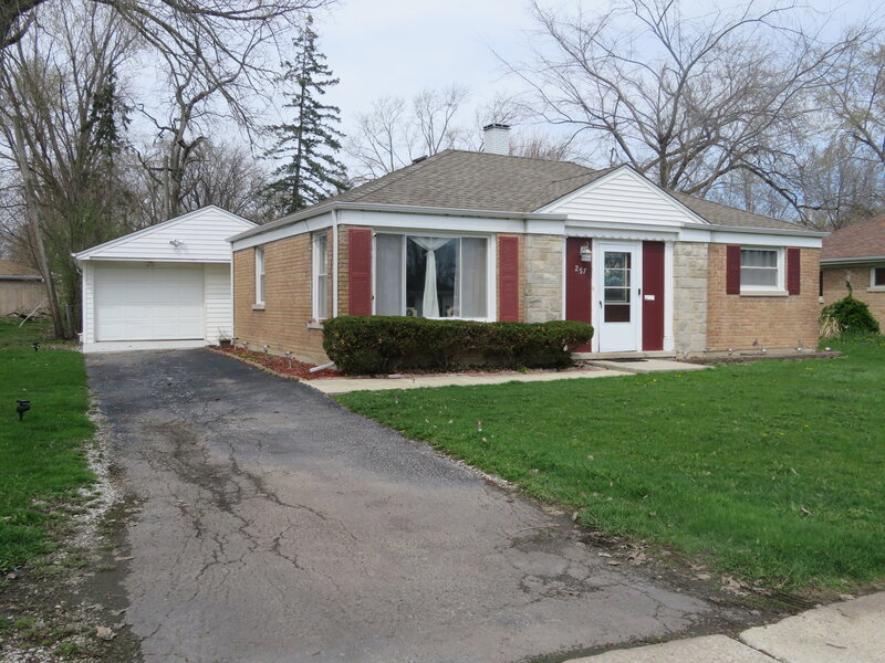 257 Minocqua Street Park Forest IL 60466