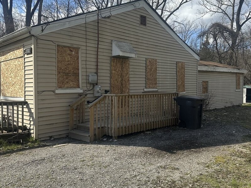 3702 Lincoln Lane Robbins IL 60472