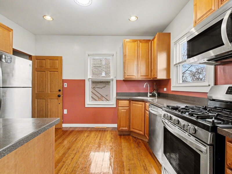 120 S Kinzie Street Thornton IL 60476