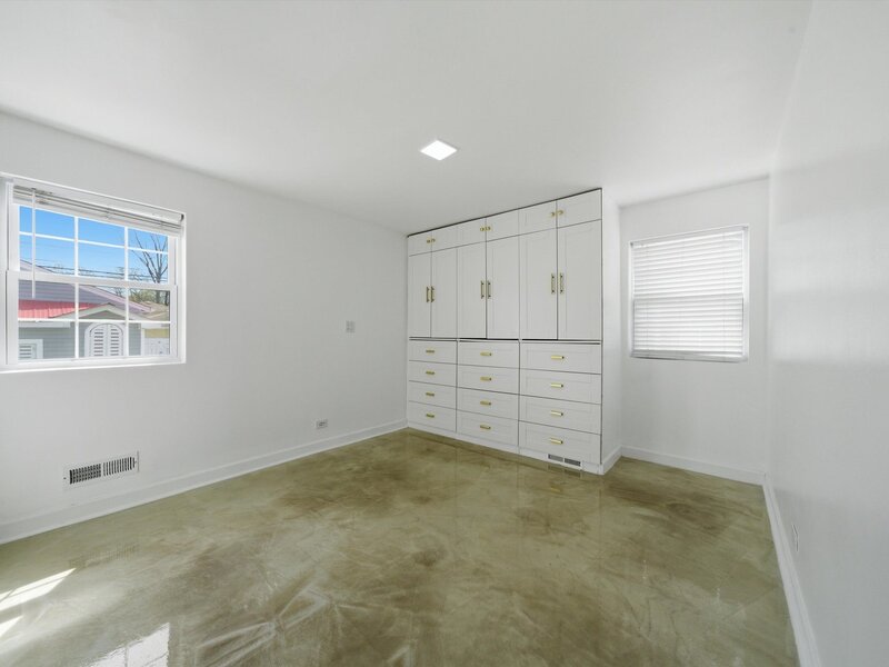 3853 W 83rd Place Chicago IL 60652