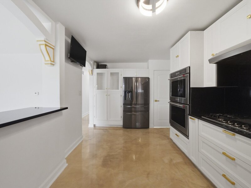3853 W 83rd Place Chicago IL 60652