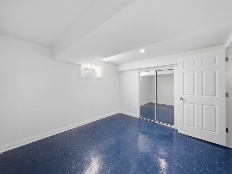 3853 W 83rd Place Chicago IL 60652