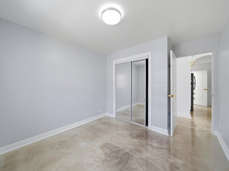 3853 W 83rd Place Chicago IL 60652