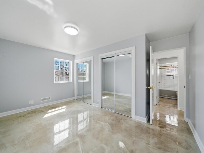 3853 W 83rd Place Chicago IL 60652