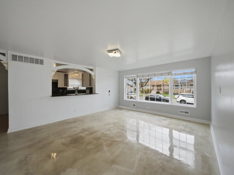 3853 W 83rd Place Chicago IL 60652