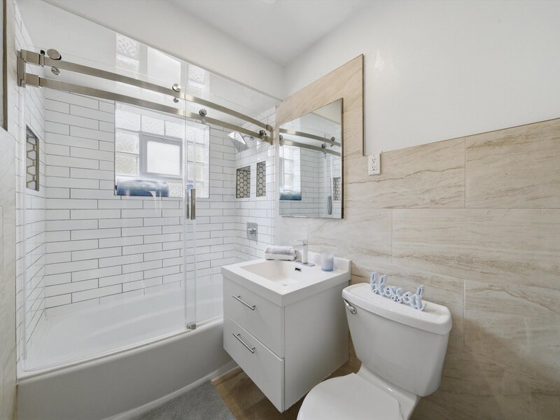 3853 W 83rd Place Chicago IL 60652