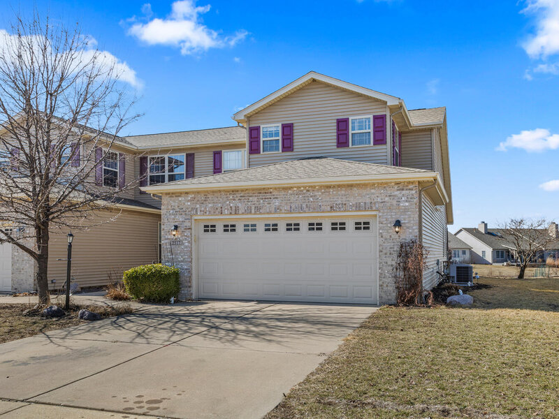 2517 Pembrook Point Champaign IL 61821