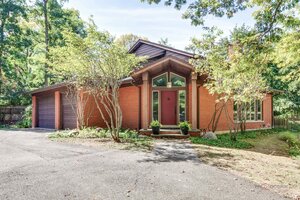 Photo of 1175 Edgewood Road Lake Forest IL 60045
