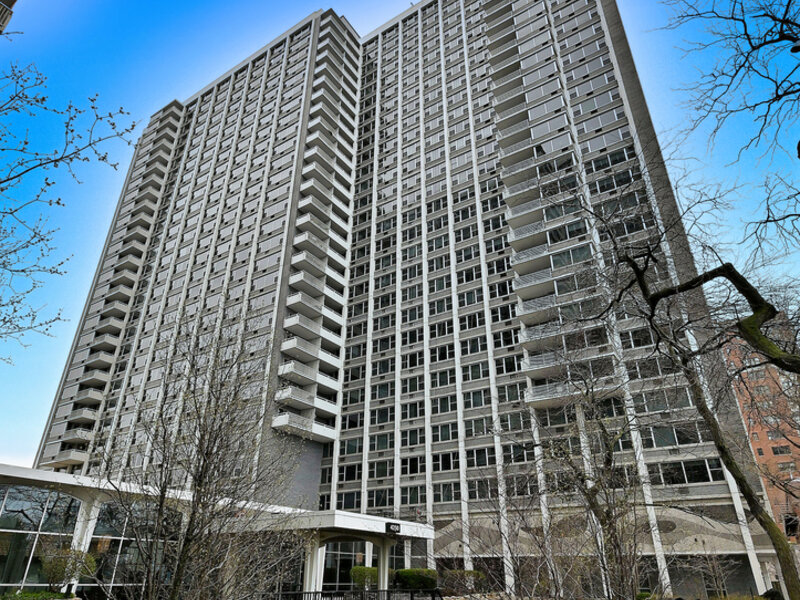 4250 N Marine Drive Chicago IL 60613