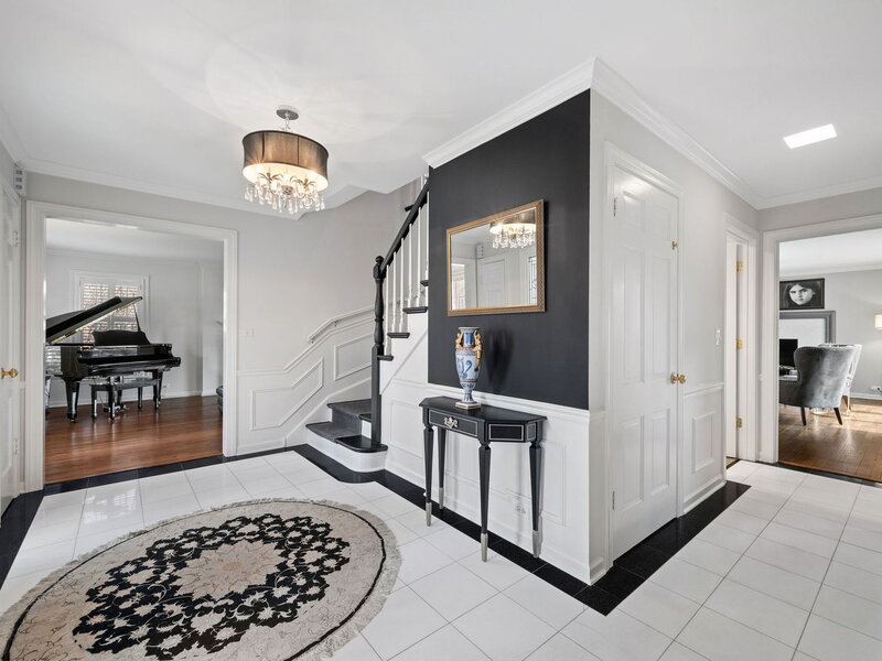 571 Lexington Drive Lake Forest IL 60045