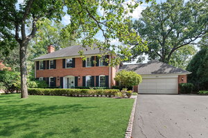 Photo of 571 Lexington Drive Lake Forest IL 60045