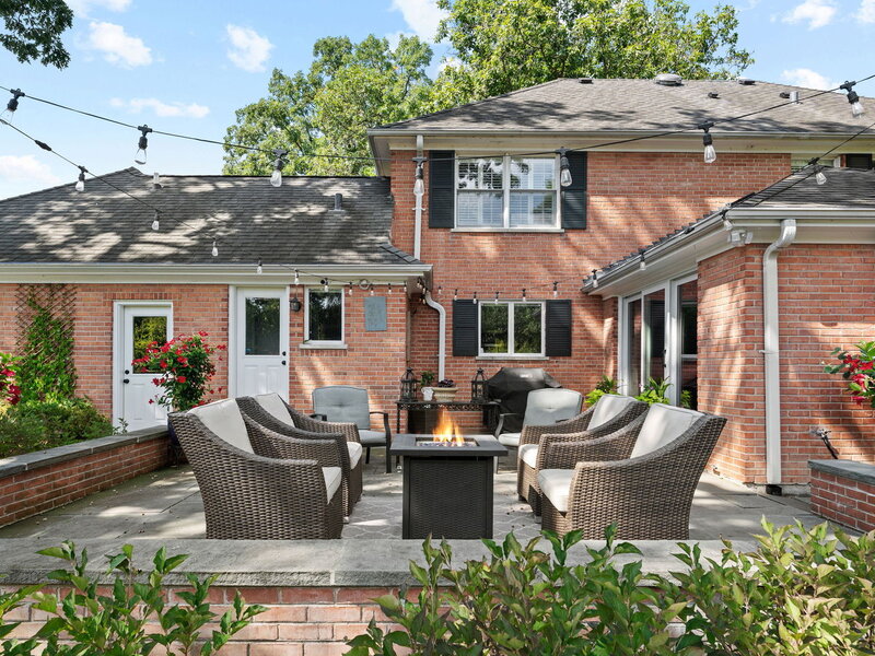 571 Lexington Drive Lake Forest IL 60045
