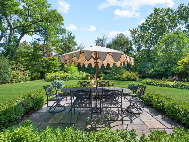 571 Lexington Drive Lake Forest IL 60045