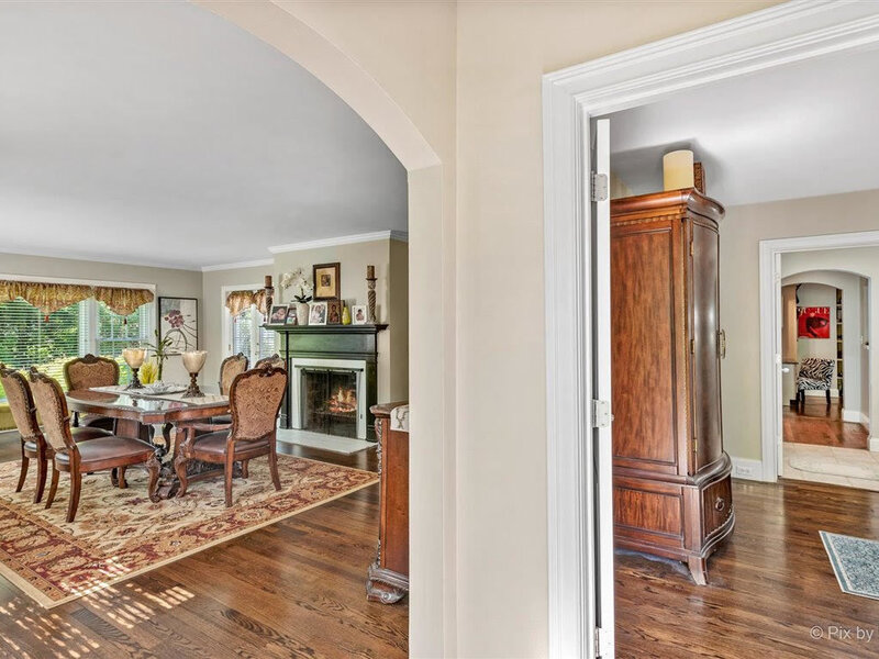 240 S Mchenry Avenue Crystal Lake IL 60014