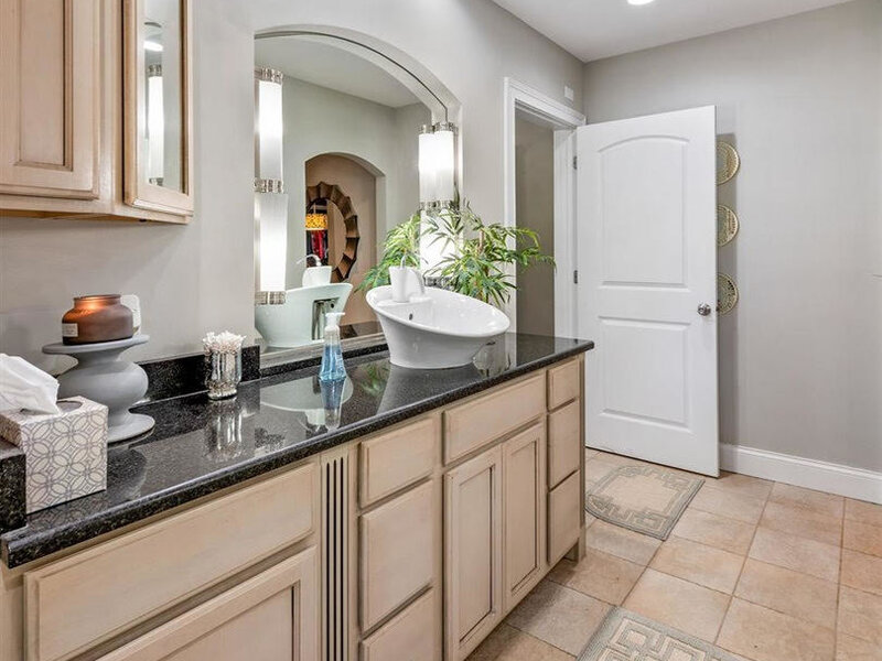 240 S Mchenry Avenue Crystal Lake IL 60014