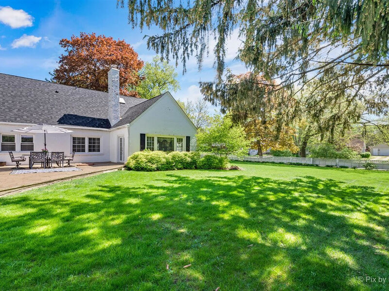 240 S Mchenry Avenue Crystal Lake IL 60014