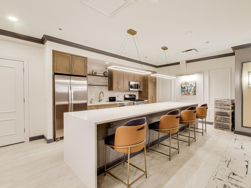 310 S Michigan Avenue Chicago IL 60604