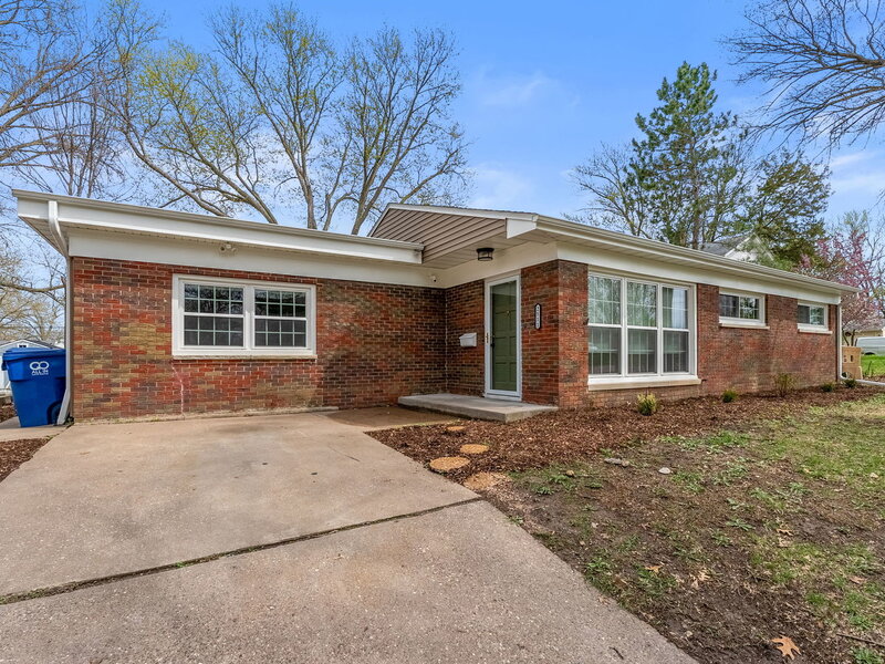 2511 Belle Avenue Davenport IA 52803
