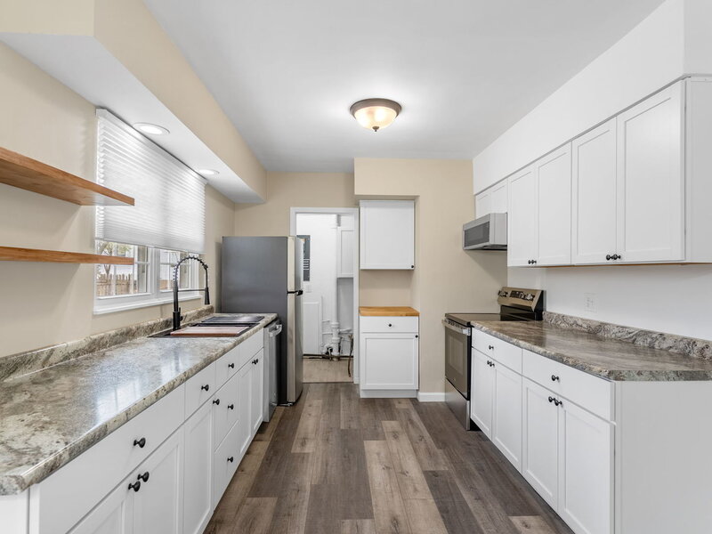 2511 Belle Avenue Davenport IA 52803