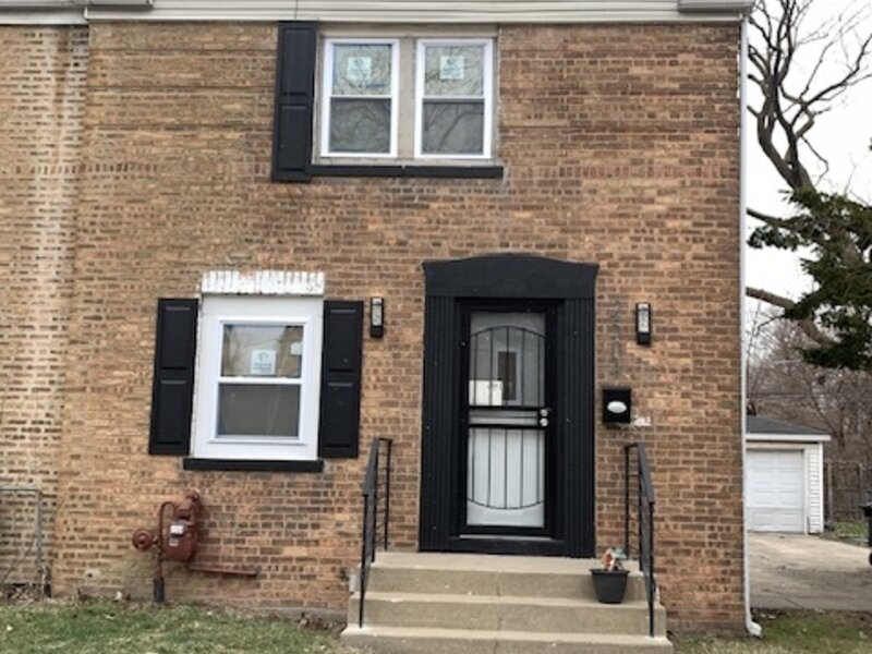 2504 E 96th Street Chicago IL 60617